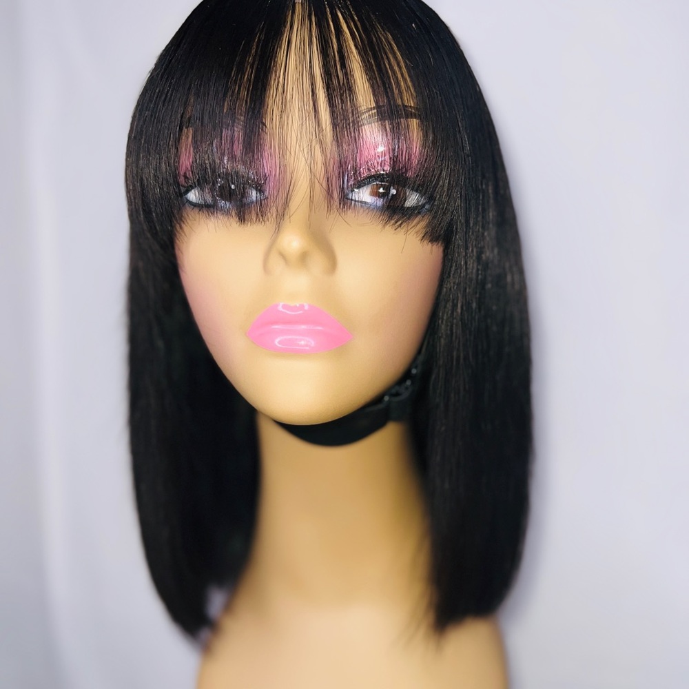 100% Virgin Hair Fringe 10inch Bob Wig Unit. Never worn. Sending extra gifts 🎁
